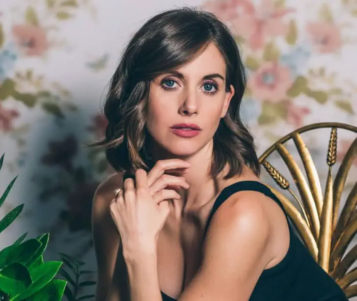alison brie height